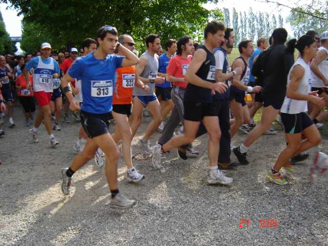 Danièl corre ma pensa alla maratona di Vercelli